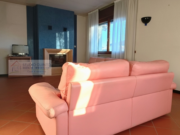 012__quinto-villa-giardino-duelivelli-trecamere-taverna-terrazza-garage__13_wmk_0