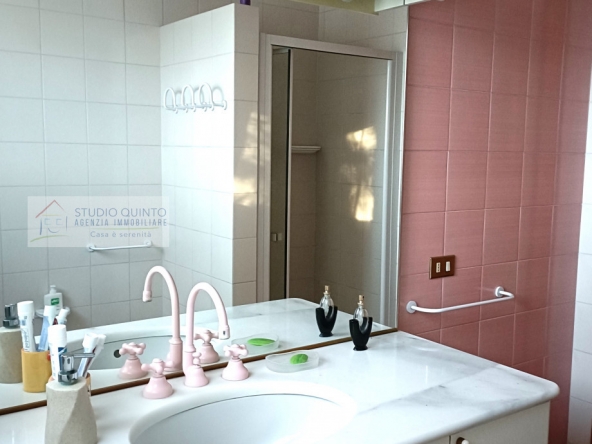 032__quinto-villa-giardino-duelivelli-trecamere-taverna-terrazza-garage__33_wmk_0 (9)