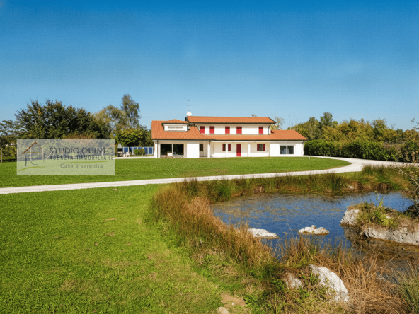 000__villasingola-giardino-piscina-laghetto-garage__1_wmk_0