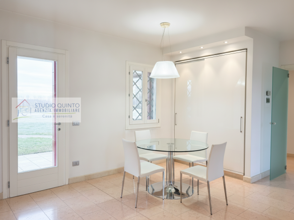 009__villasingola-giardino-piscina-laghetto-garage__10_wmk_0