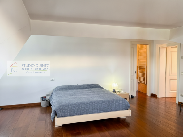028__villasingola-giardino-piscina-laghetto-garage__29_wmk_0