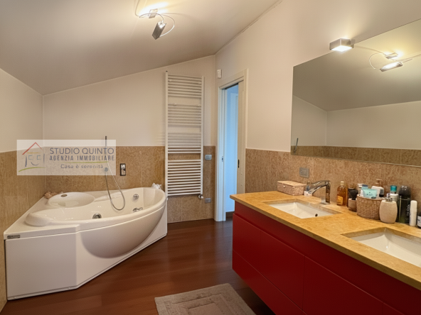 029__villasingola-giardino-piscina-laghetto-garage__30_wmk_0
