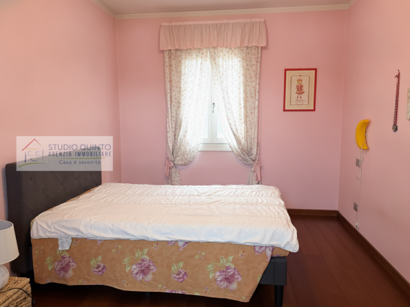 034__villasingola-giardino-piscina-laghetto-garage__35_wmk_0