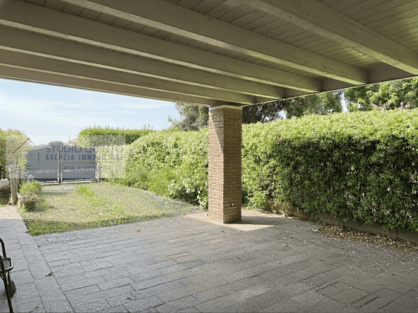 003__villabifamiliare-moderna-quattrocamere-scopertoprivato__4_wmk_0