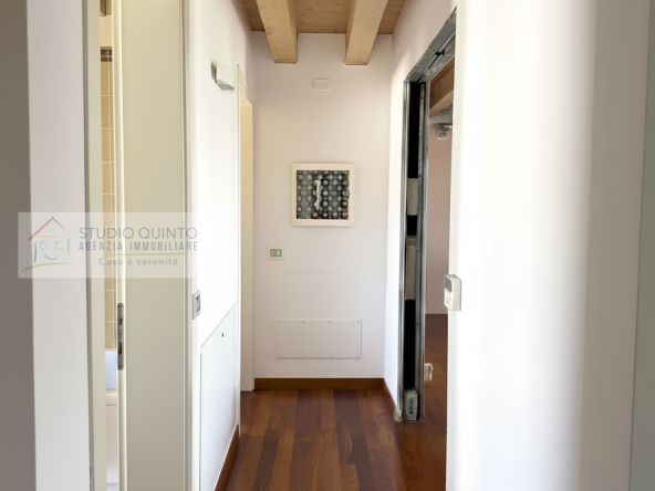 025__villabifamiliare-moderna-quattrocamere-scopertoprivato__26_wmk_0