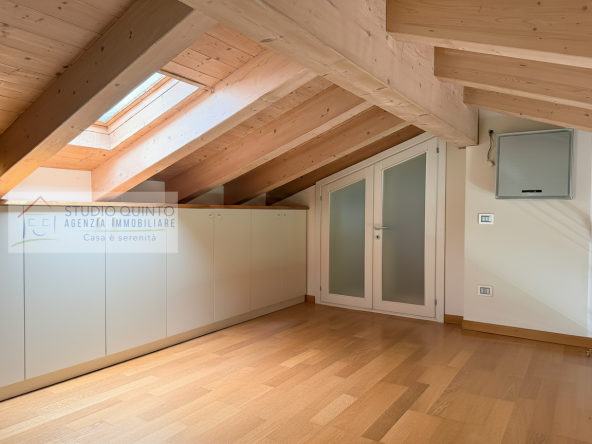 035__villabifamiliare-moderna-quattrocamere-scopertoprivato__36_wmk_0