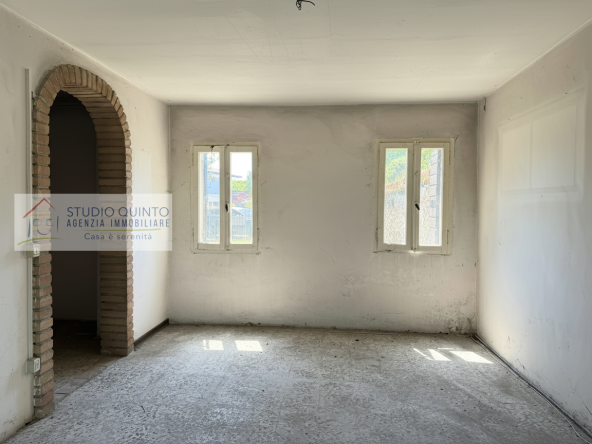 011__rusticocentrale-duelivelli-giardino-garage-badoere__12_wmk_0