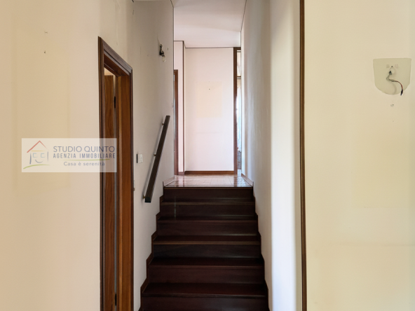 027__villasingola-duelivelli-giardino-garage-treviso__28_wmk_0