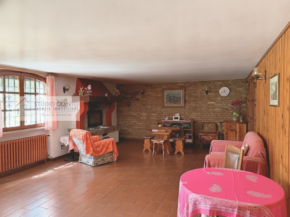 043__villasingola-duelivelli-giardino-garage-treviso__44_wmk_0