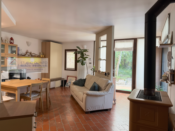 013__bifamiliare-giardino-bosco-laghetto-comfort__14_wmk_0