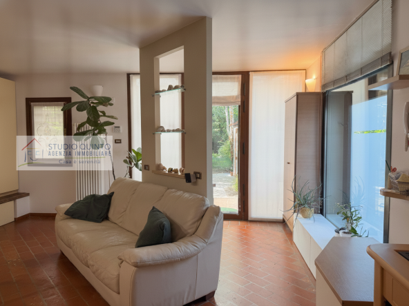 016__bifamiliare-giardino-bosco-laghetto-comfort__17_wmk_0