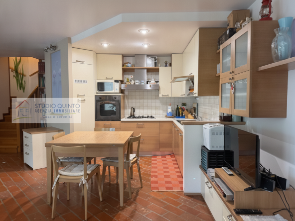 020__bifamiliare-giardino-bosco-laghetto-comfort__21_wmk_0