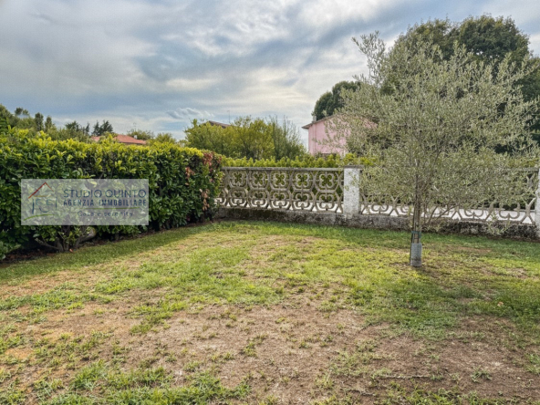 033__villabifamiliare-ristrutturata-giardino-quintoditreviso__34_wmk_0
