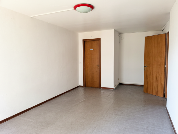 ufficio-negozio-parcheggio-direzionale-commerciale (13)