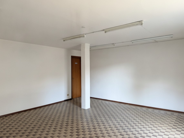 ufficio-negozio-parcheggio-direzionale-commerciale (7)