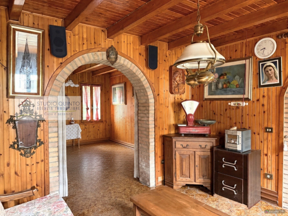 010__casasingola-magazzini-laghetto-terrenoagricolo-zerobranco__11_wmk_0
