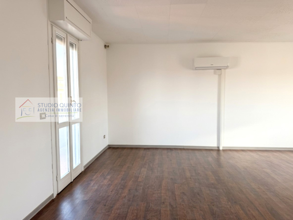014__villaaschiera-ristrutturata-trecamere-magazzino-trebaseleghe__15_wmk_0